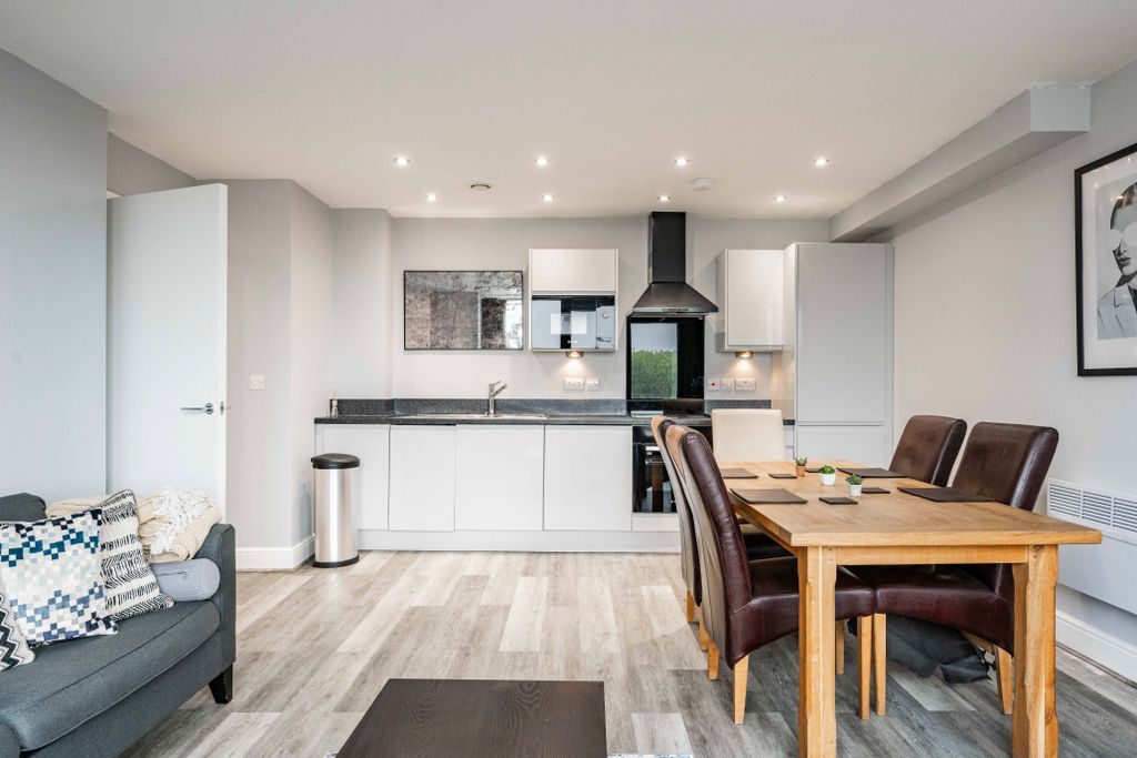 Property photo 3 of 7 Image