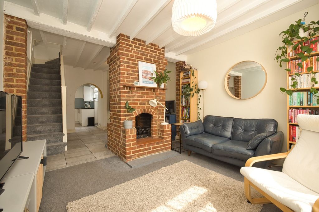 Property photo 2 of 9 Picture 2