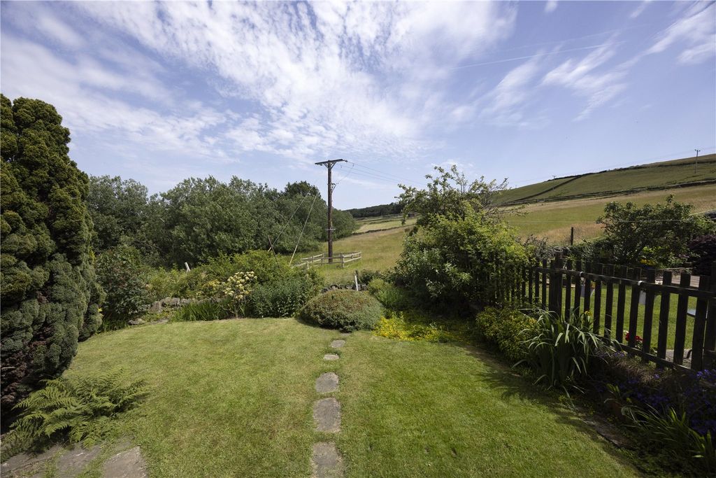 Property photo 2 of 20 Rear Garden