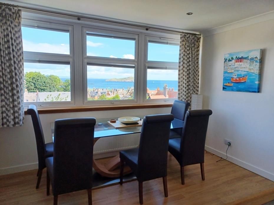 Property photo 1 of 31