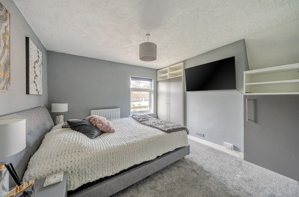 Property photo 1 of 15 1421352-4-69A9820...