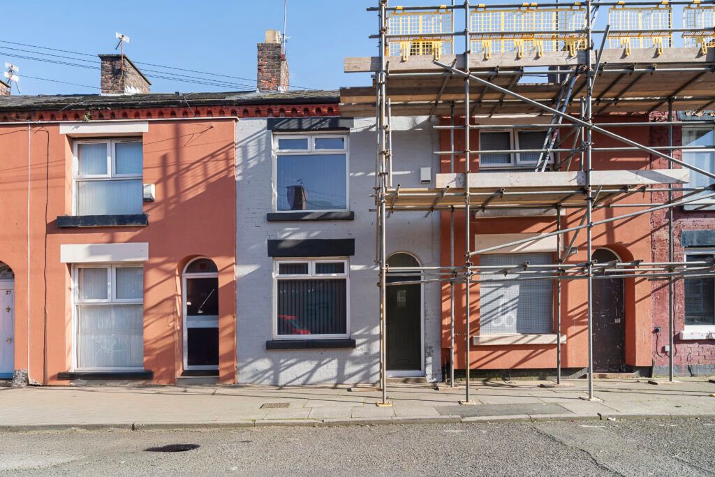 Property photo 1 of 16