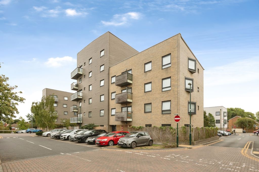 Property photo 1 of 15 Pbox-Img.Jpg