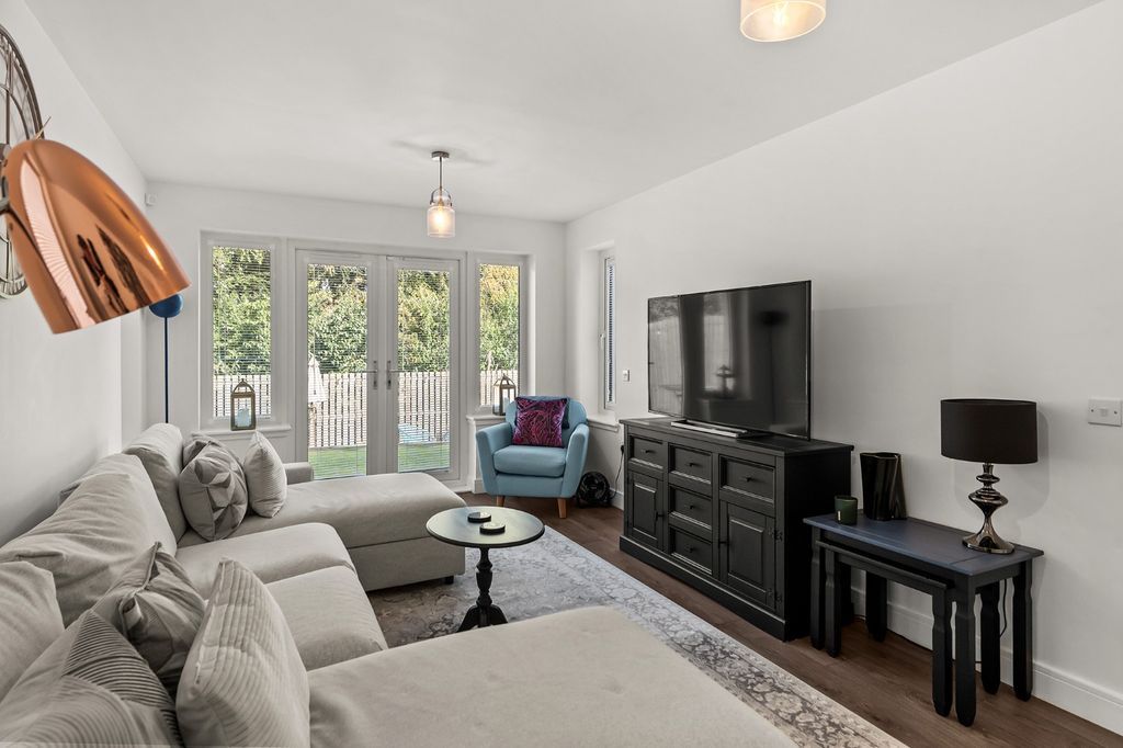 Property photo 3 of 41 5597837