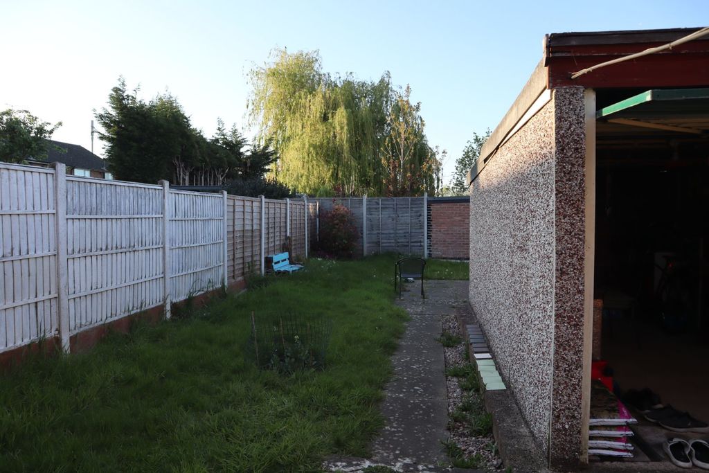 Property photo 2 of 16 Rear Garden
