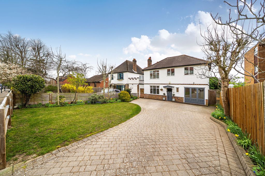 Property photo 1 of 33 1431673-4-69c2773...