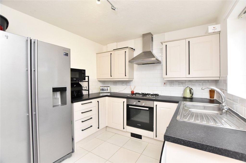 Property photo 2 of 13 Kitchen