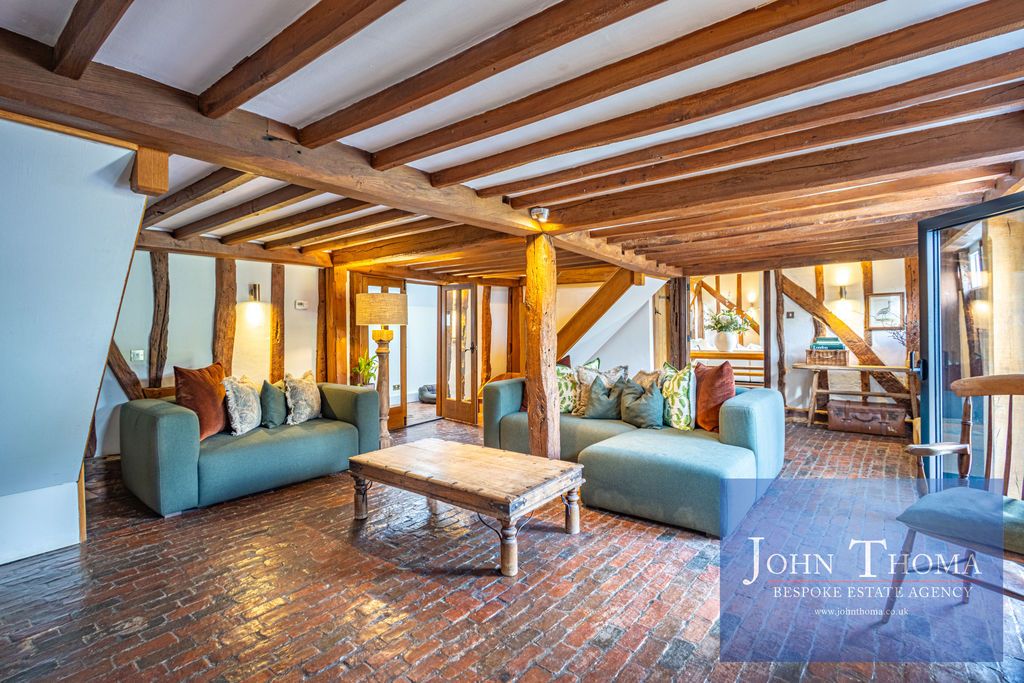 Additional image 19 of 6 bed property to rentMarshalls Barn, Woodside, Epping CM16