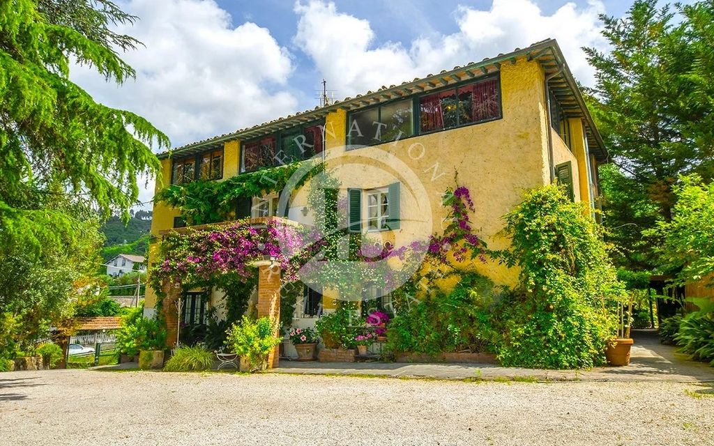 Property photo 1 of 24