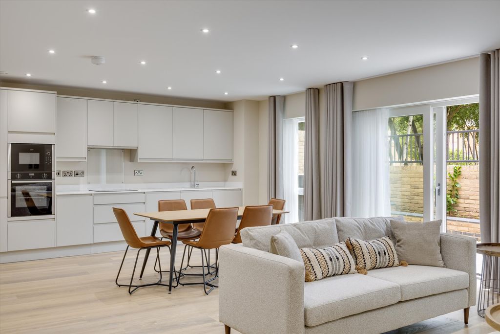 Property photo 1 of 20 Image