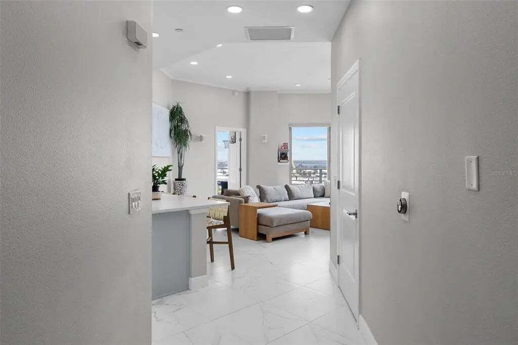 Property photo 3 of 20 <Alttext/>