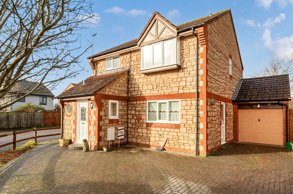 Property photo 1 of 24 1 - 1406119-2-697A105...