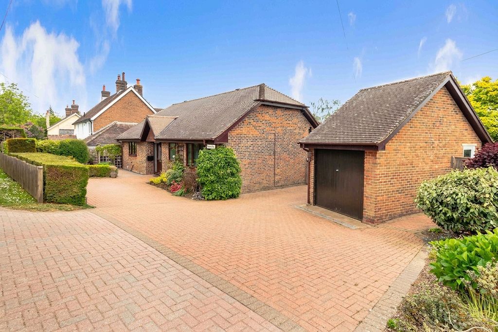 Property photo 1 of 30