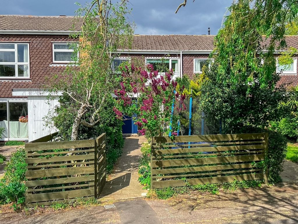 Property photo 1 of 38