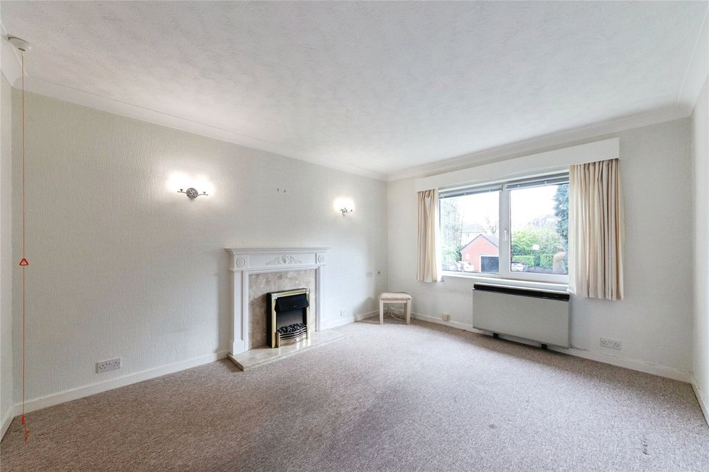 Property photo 3 of 12 Living Room