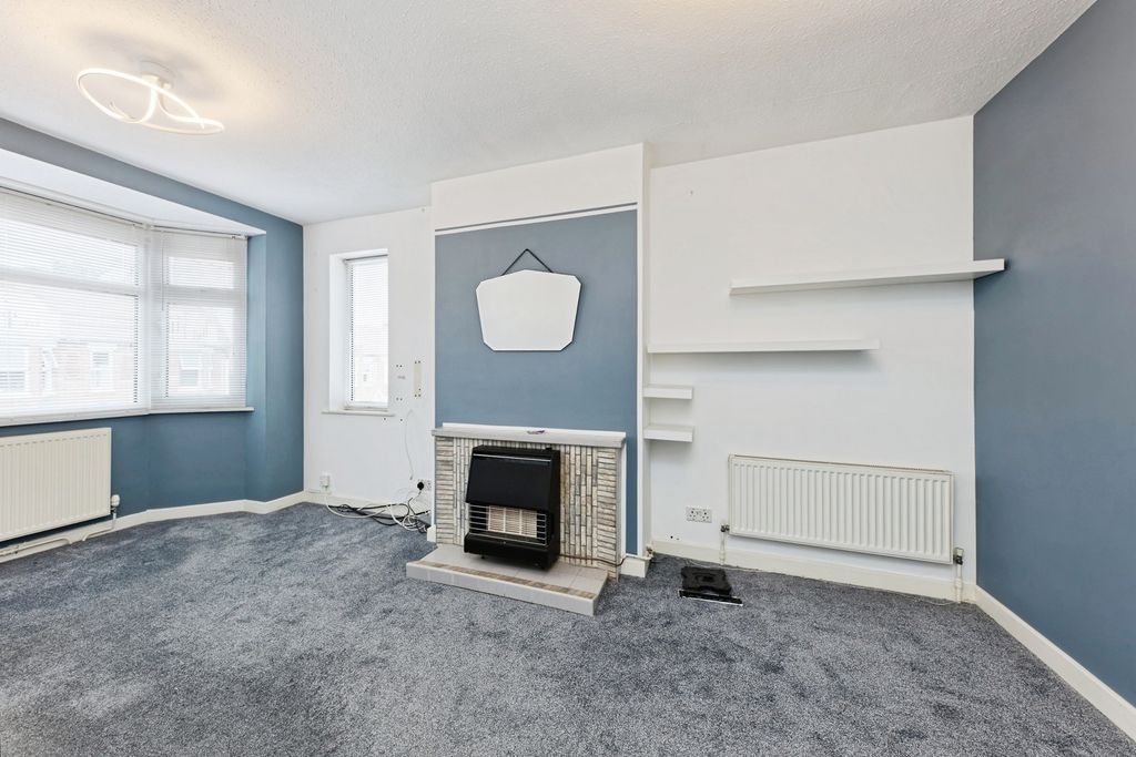 Property photo 2 of 20 Pbox-Img.Jpg