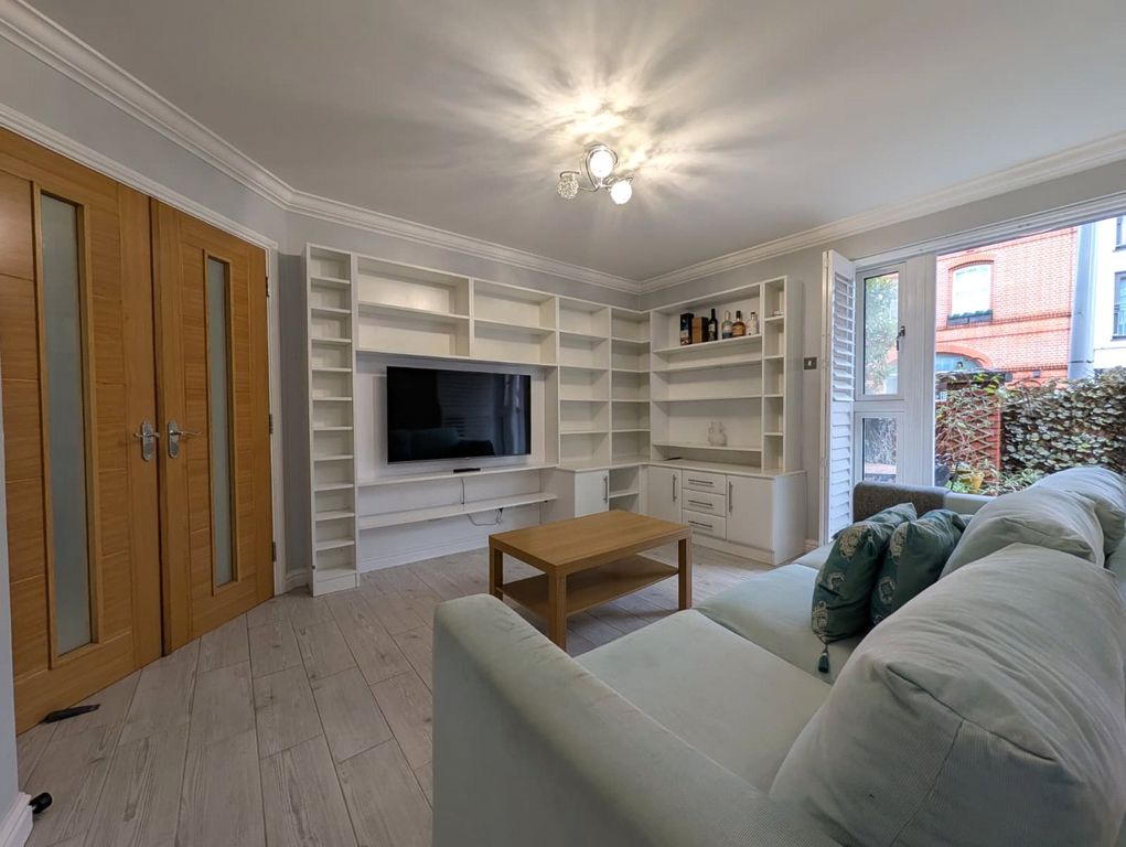 Property photo 1 of 8 Picture No. 05