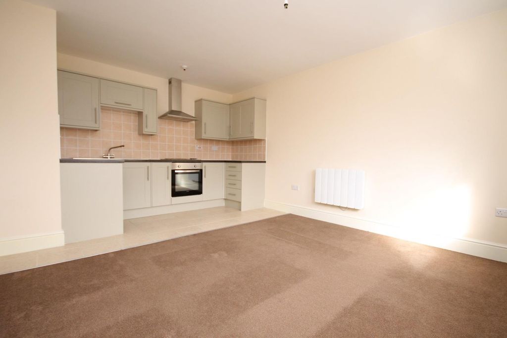 Property photo 1 of 6 Kitchen Area