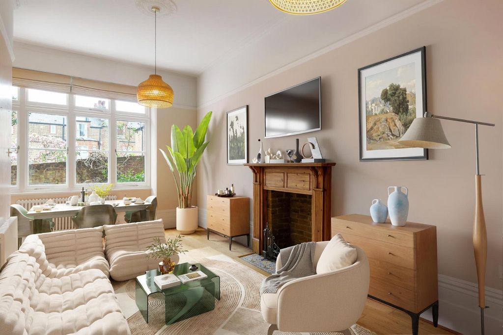 Property photo 2 of 8