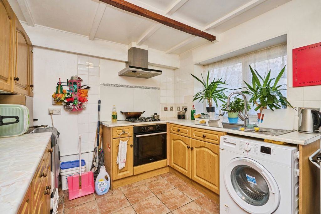 Property photo 3 of 16 Photo