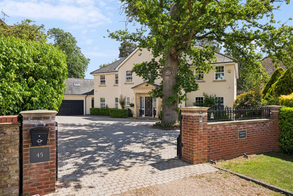 Property photo 1 of 39