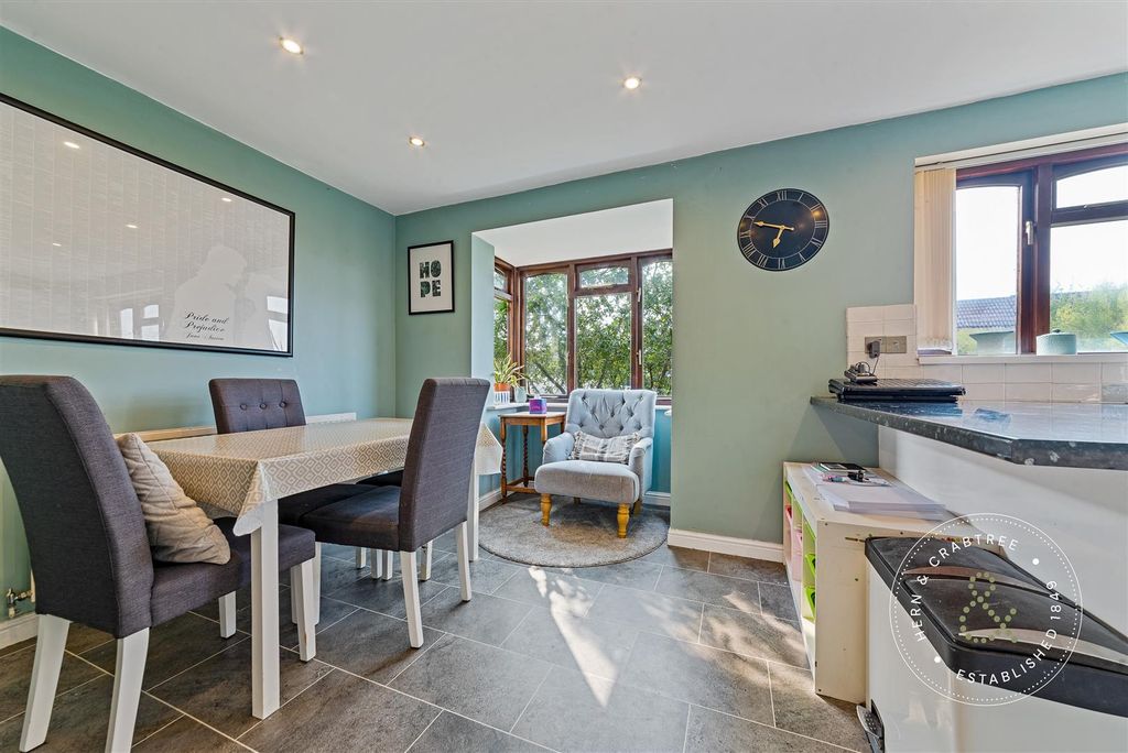 Property photo 3 of 31 Hern Crabtree-3.Jpg