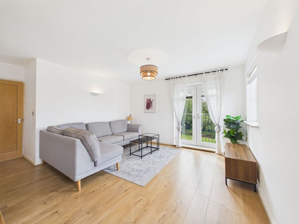 Property photo 2 of 13 Open-Plan Living