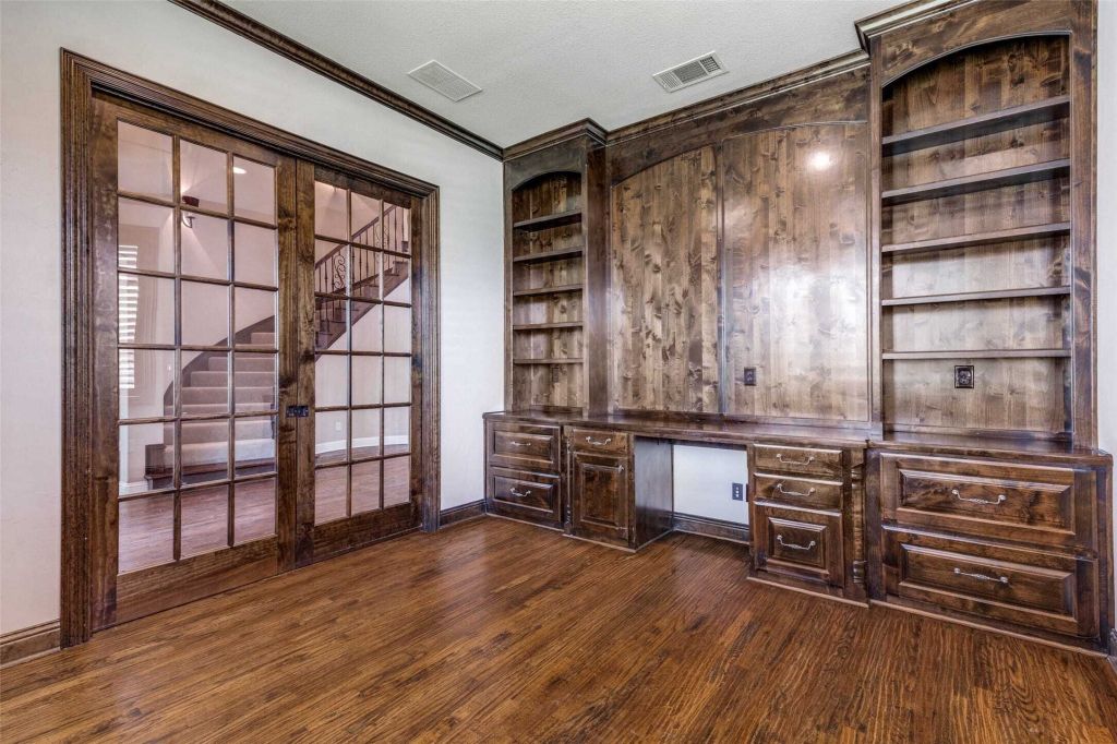 Property photo 1 of 2 <Alttext/>