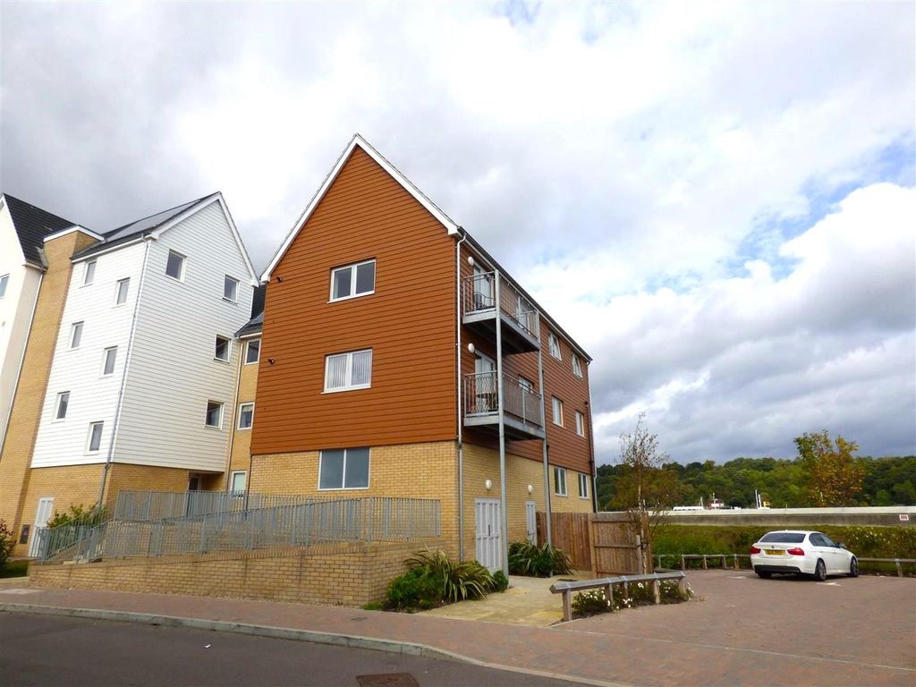 Property photo 1 of 5 External