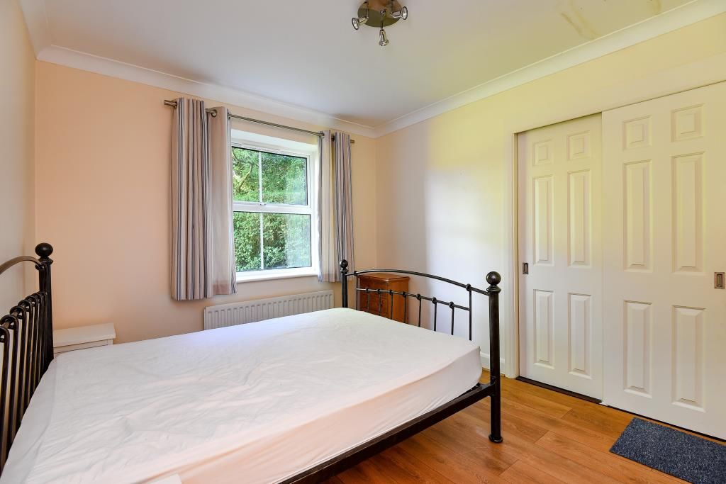 Property photo 2 of 10 Bedroom