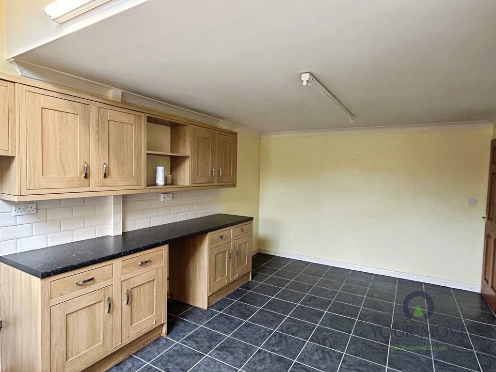 Property photo 3 of 15 Kitchen/Dining Room