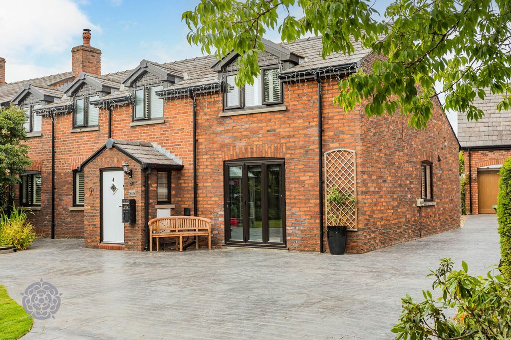 Property photo 1 of 54