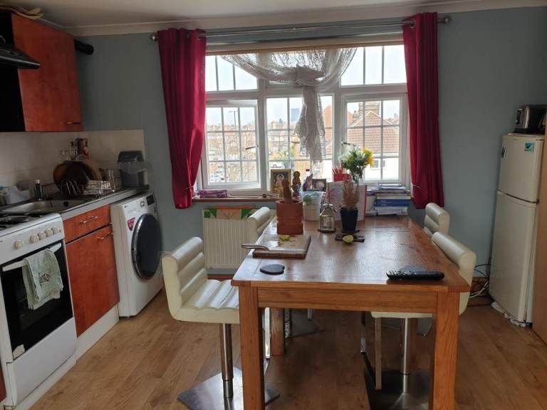 Property photo 3 of 6