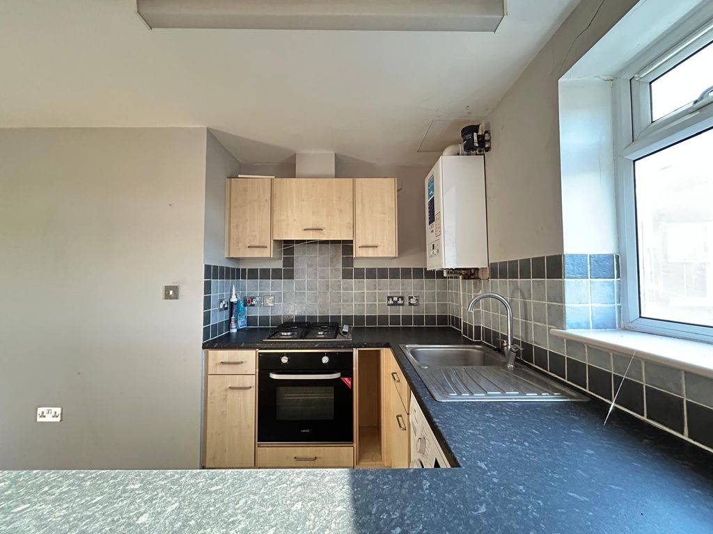 Property photo 2 of 4