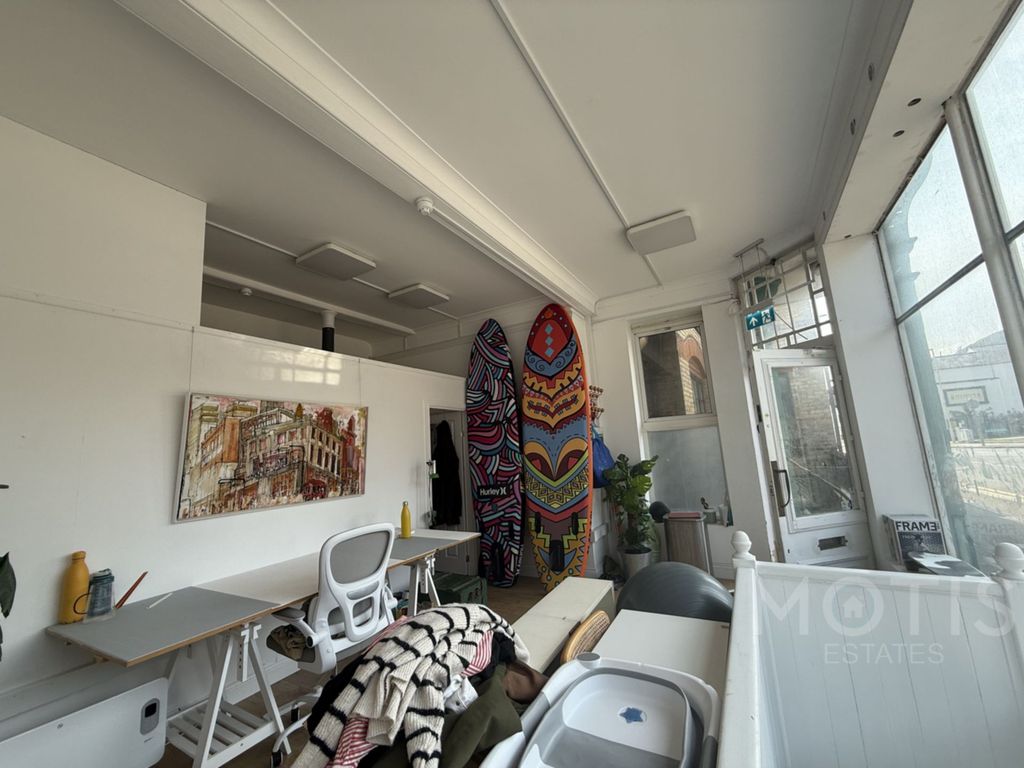 Property photo 3 of 8 Photo 3