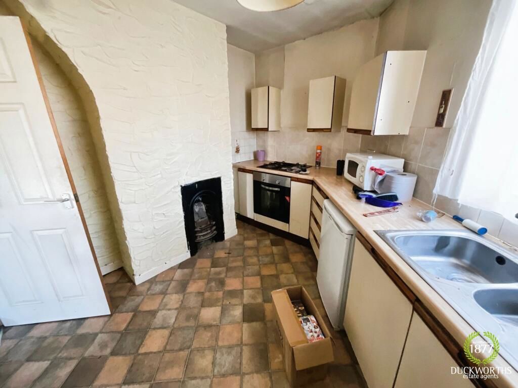 Property photo 3 of 6
