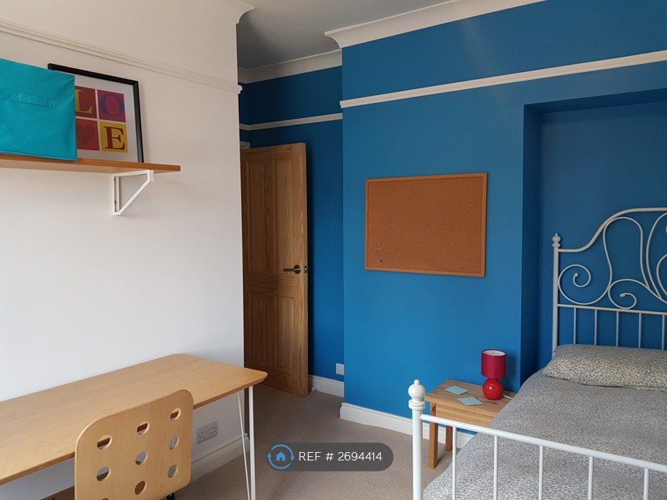 Property photo 2 of 9 Bedroom 2 (Double)