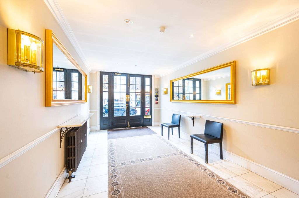 Property photo 2 of 8