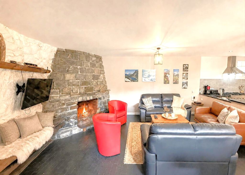 Property photo 2 of 26 Valloire Authentic v