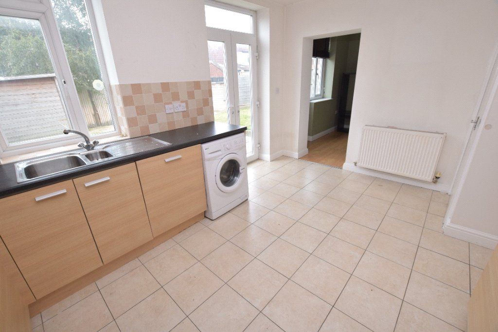 Property photo 3 of 16 Kitchen/Diner