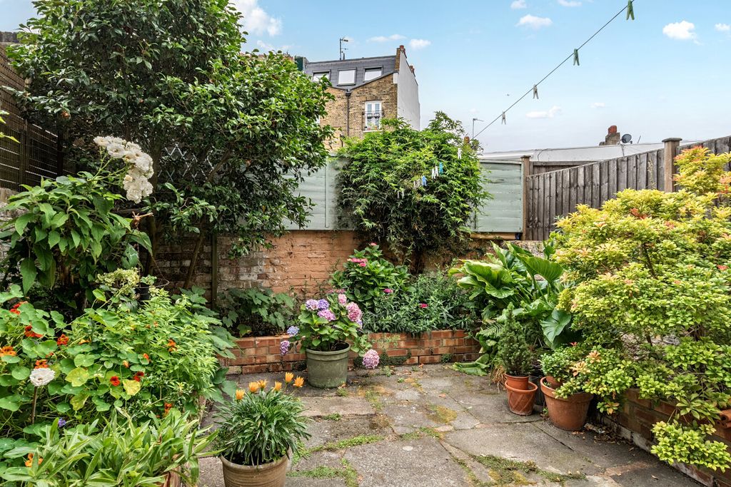 Property photo 2 of 13 1485203-21-6A438d...