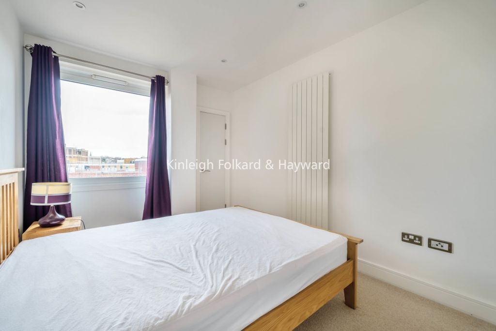 Property photo 3 of 7 759E1E9F-471d-4d87-9