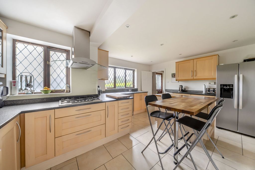 Property photo 3 of 21 6-6818c4cd06188-1...