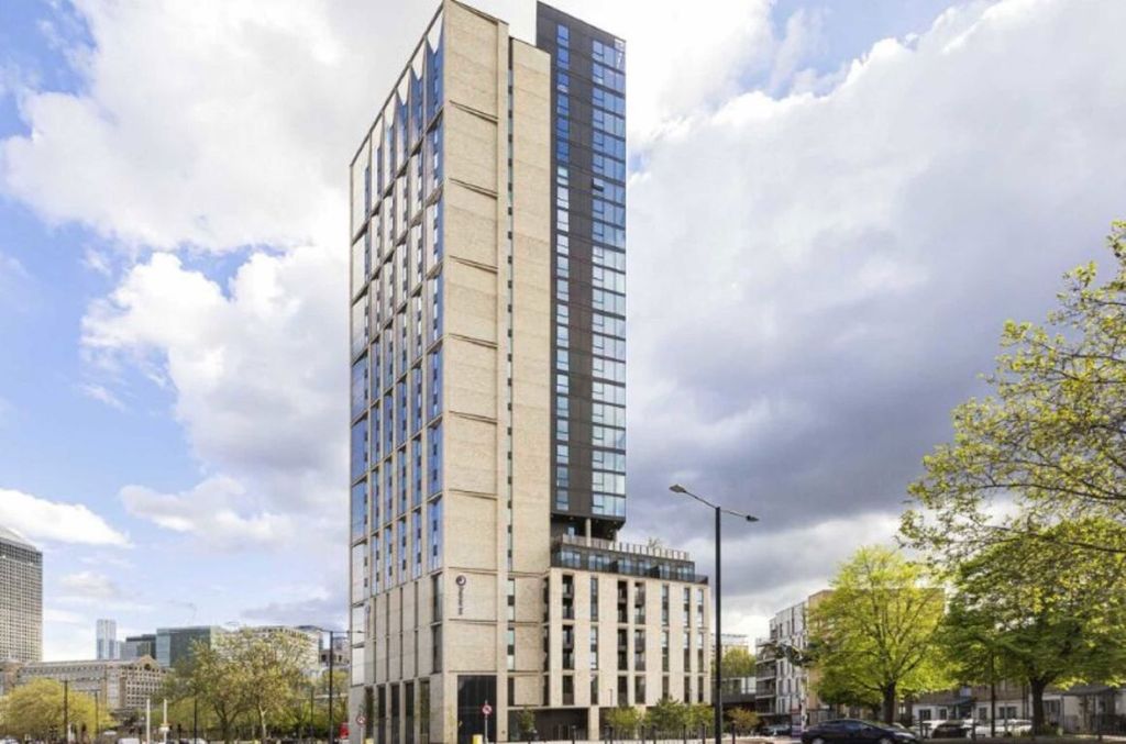 Property photo 1 of 5