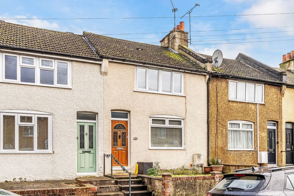 Property photo 1 of 27 Photo 3