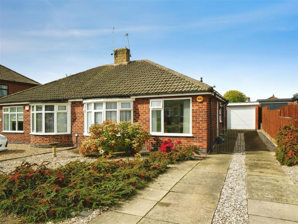 Property photo 1 of 18 External