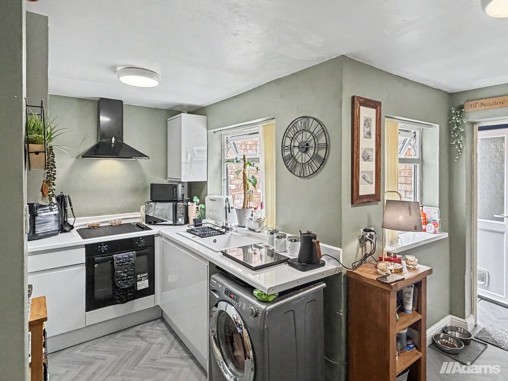 Property photo 3 of 14