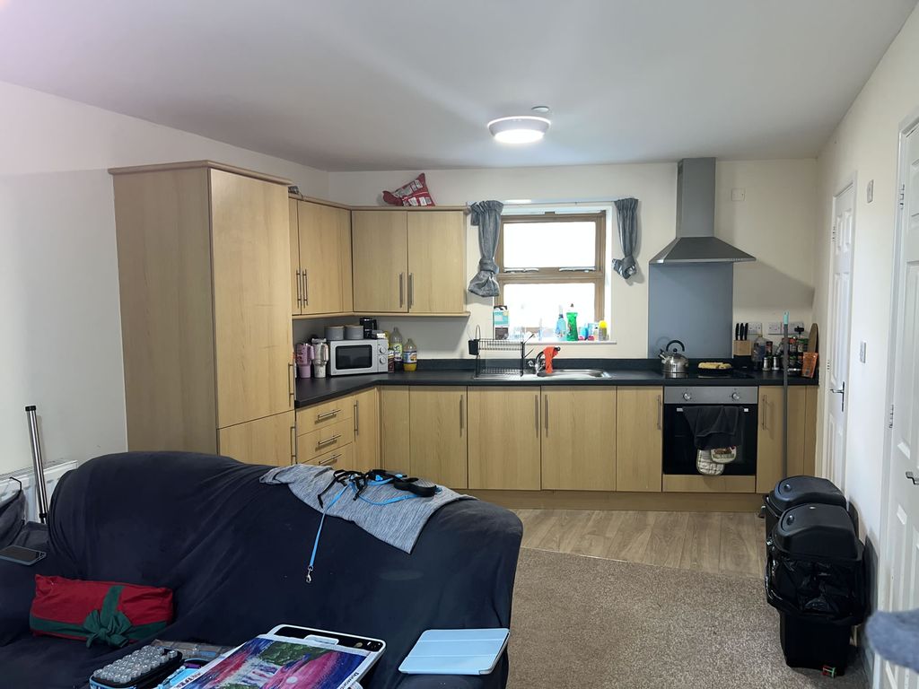 Property photo 2 of 11 Mark958758620260822-Interior-5-Rnpyx6Jcj1Llddp2.Jpg