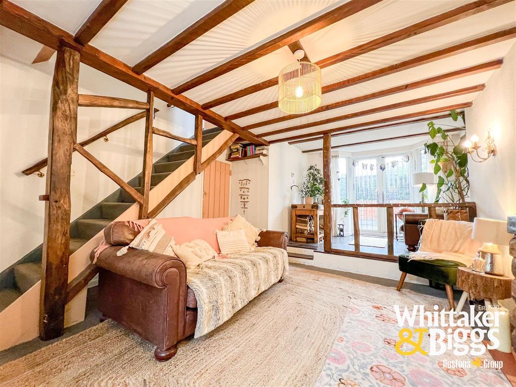 Property photo 2 of 22 Sitting Room