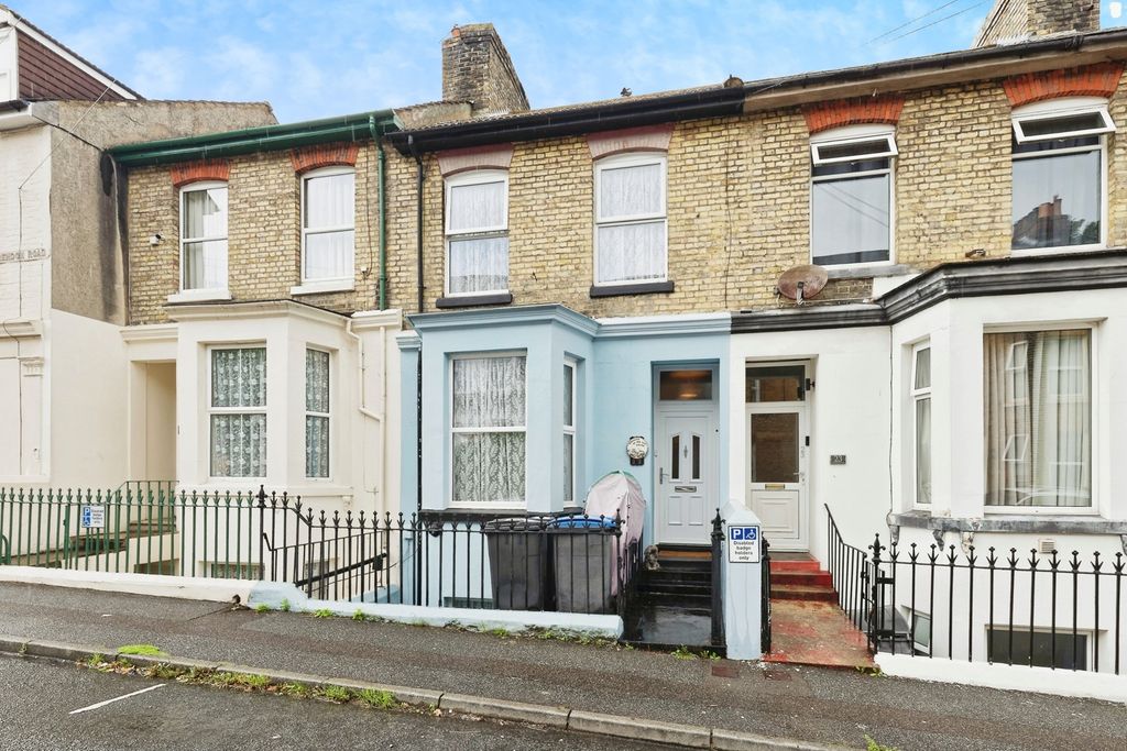 Property photo 1 of 14 Photo